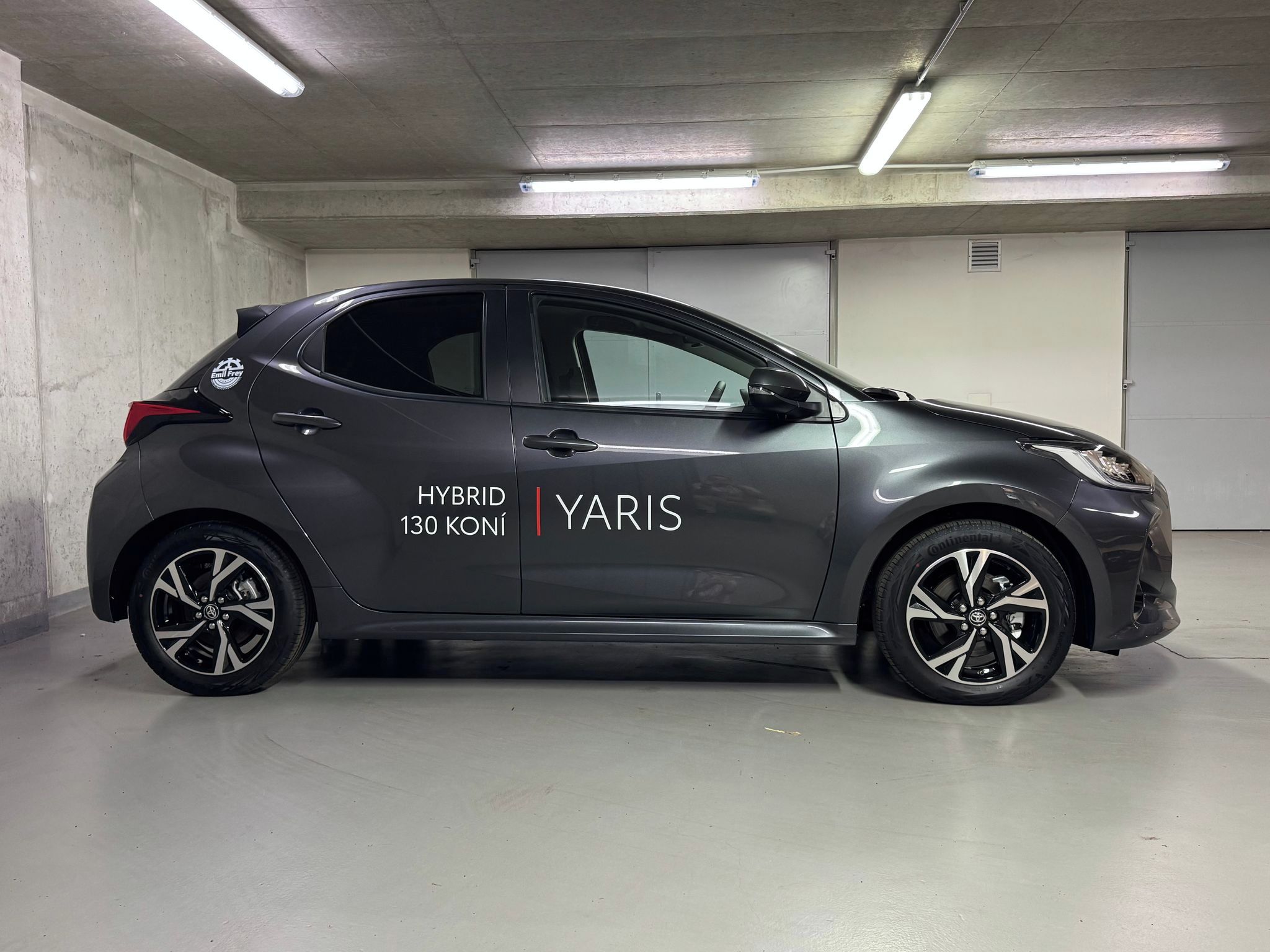 Toyota Yaris, STYLE 1.5 Hybrid e-CVT STYLE - fotka 4