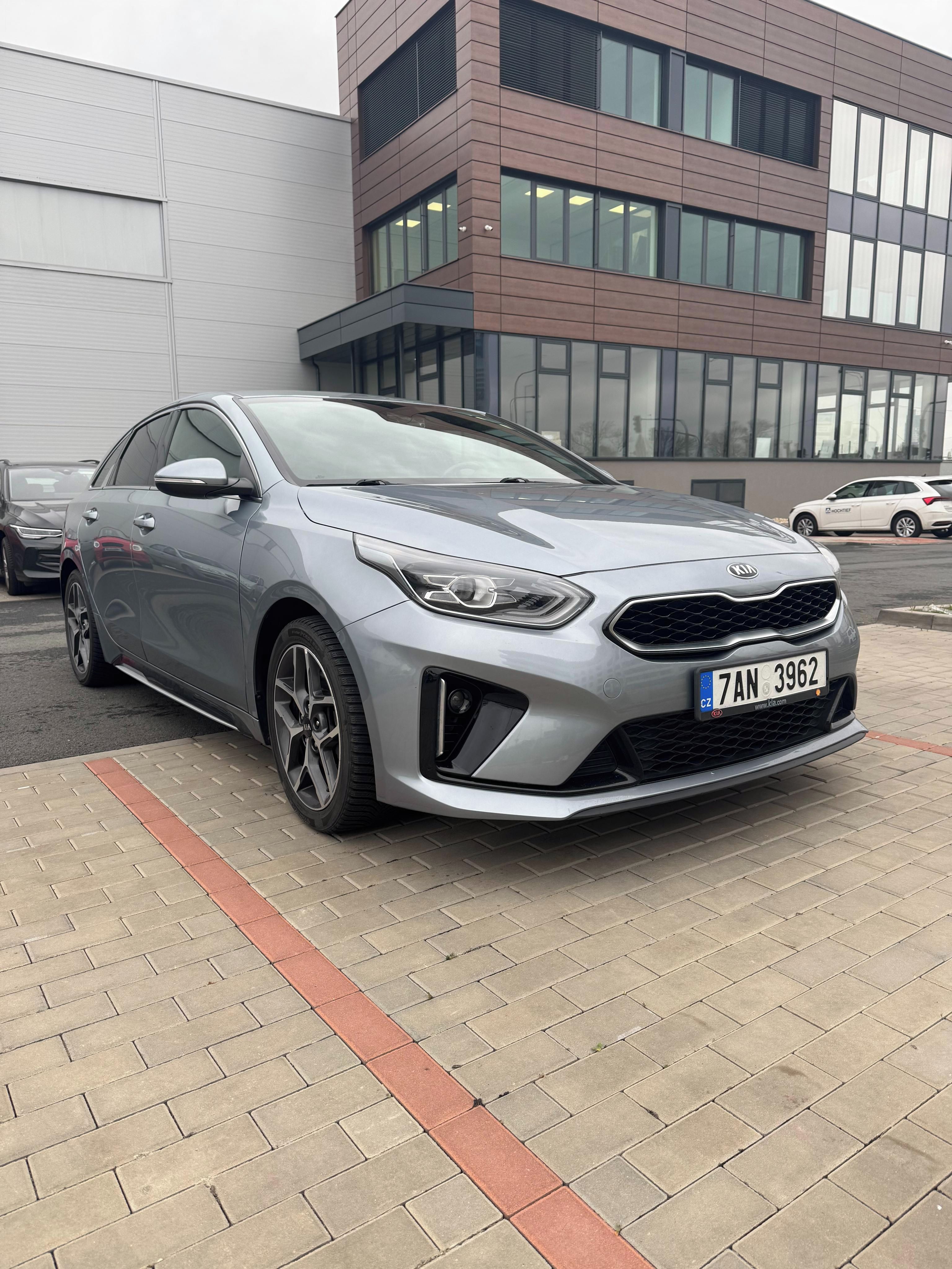 Kia ProCeed, Proceed 1.4 TGDI automat TOP