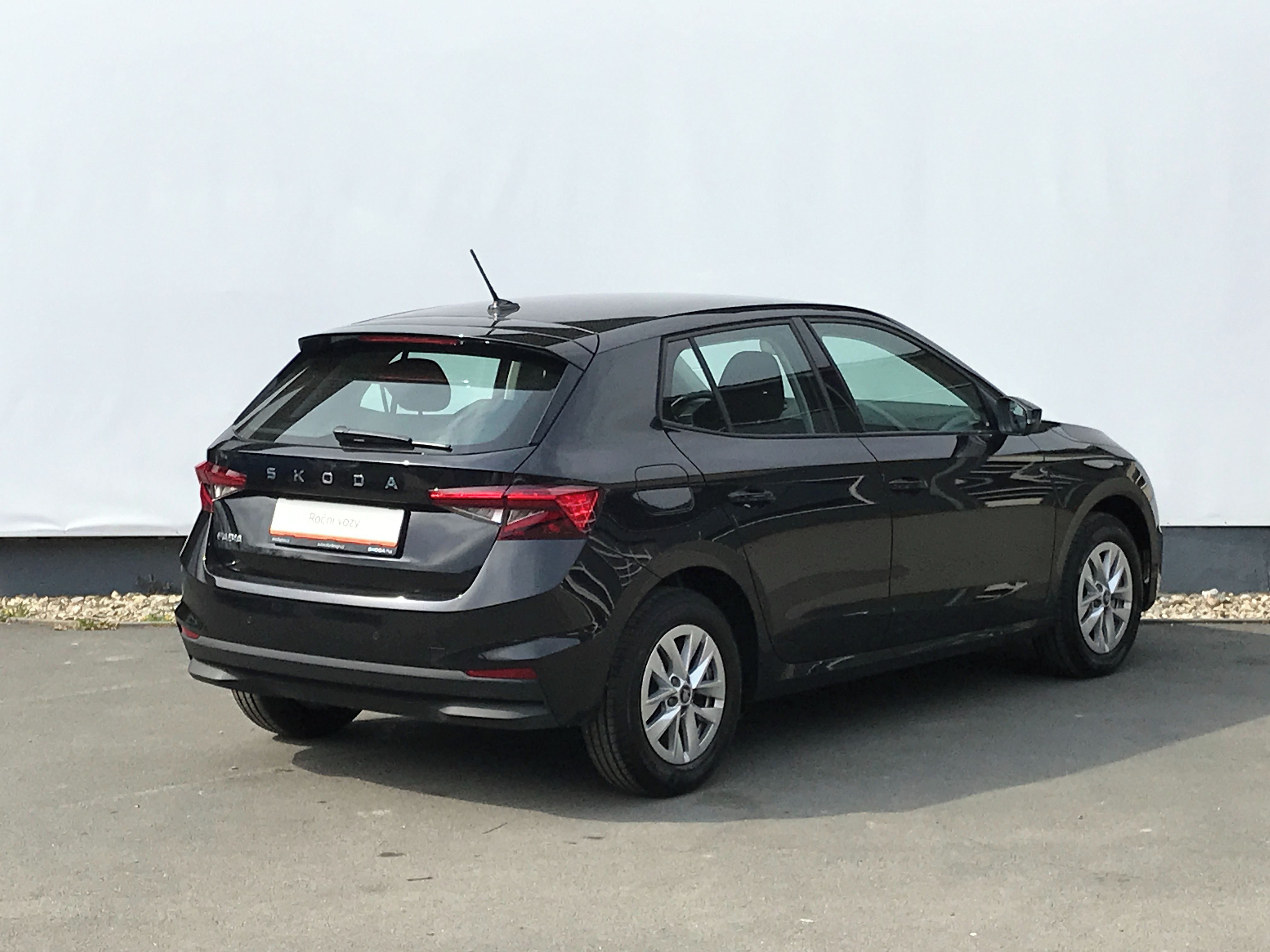 Škoda Fabia, 1,0 MPi/59 kW SELECTION 5*man. - fotka 2