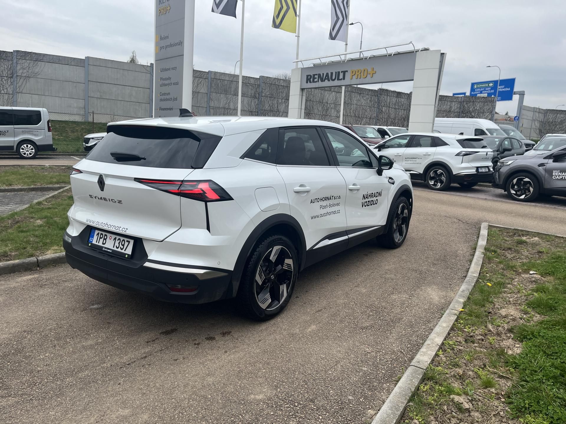 Renault Symbioz, techno mild hybrid 140 - fotka 4