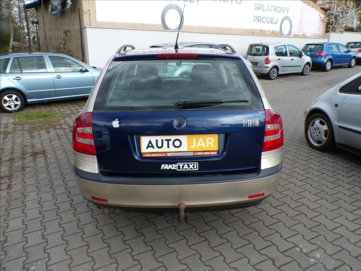 Škoda Octavia, 2,0 TDI  TAŽNÉ ZAŘÍZENÍ - fotka 5