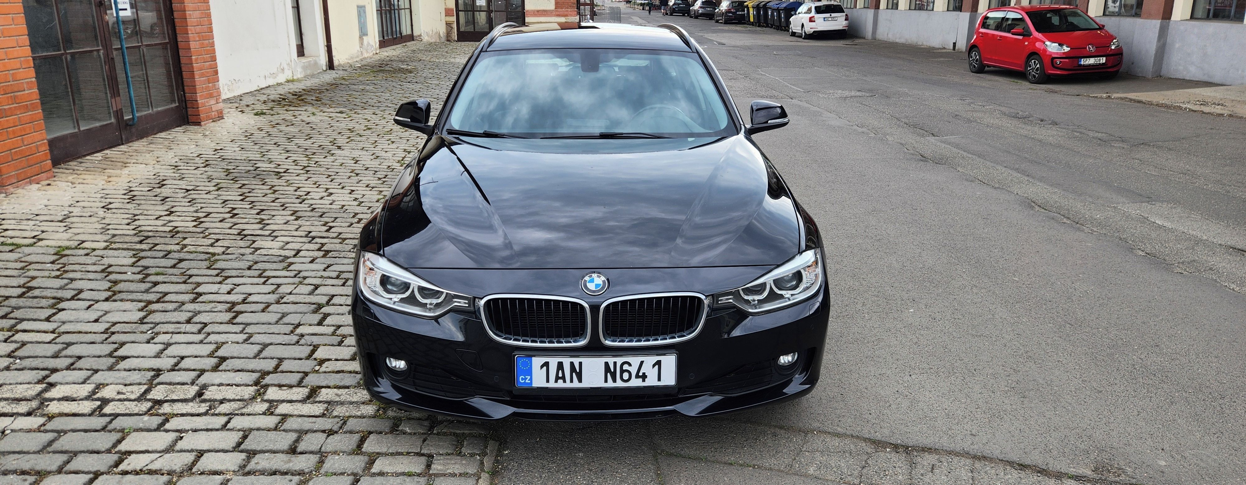 BMW Řada 3, 2.0d*XENON*AUTOMAT*TAŽNÉ*SERVI - fotka 3