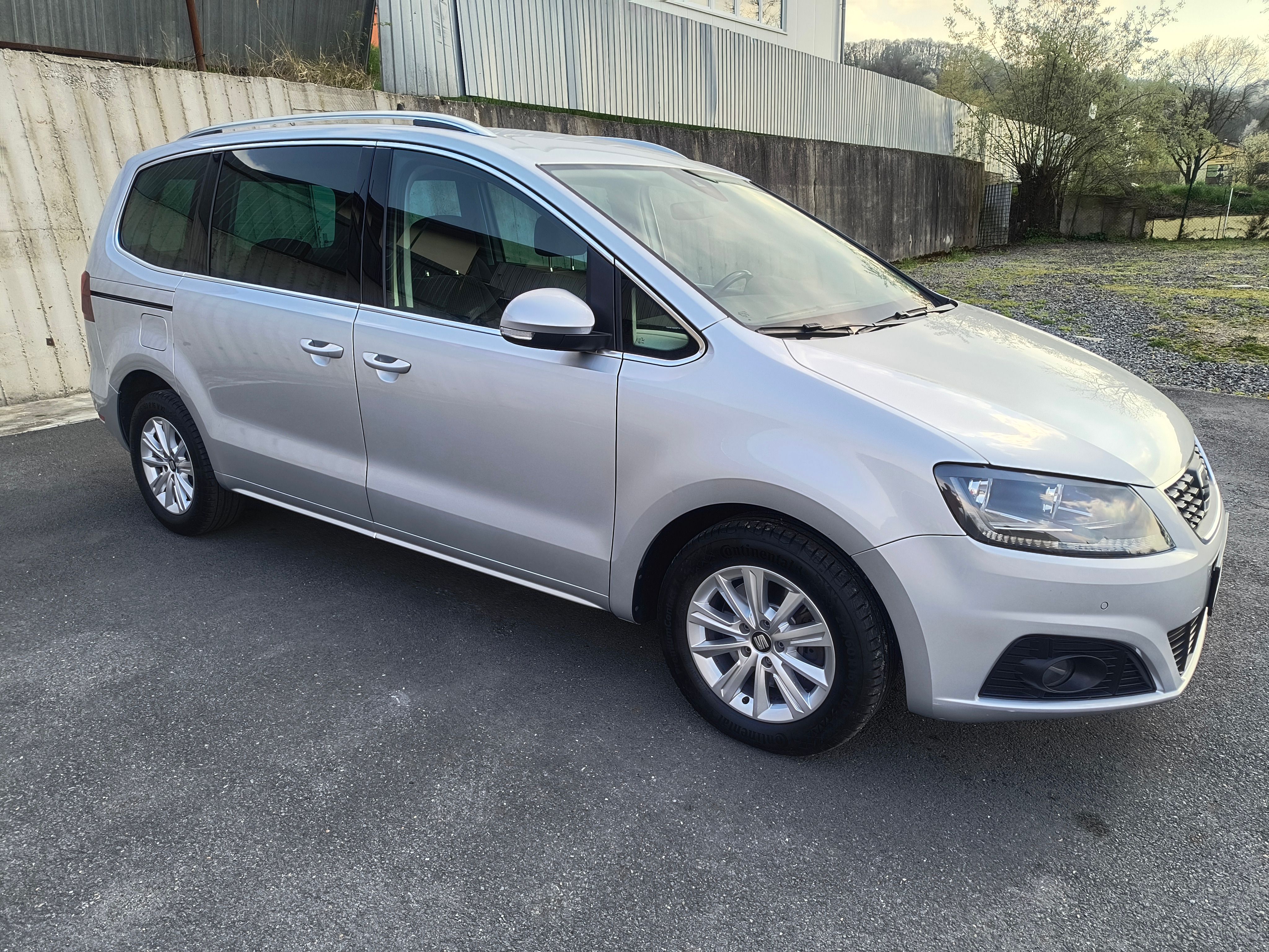 Seat Alhambra, 1.4 TSI DSG 110KW/ NAVI/KAMERA - fotka 5
