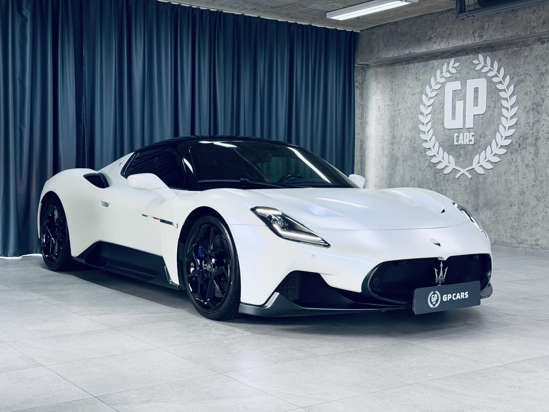 Maserati MC20, NOVITEC Bianco Audace Lift MAX - fotka 2