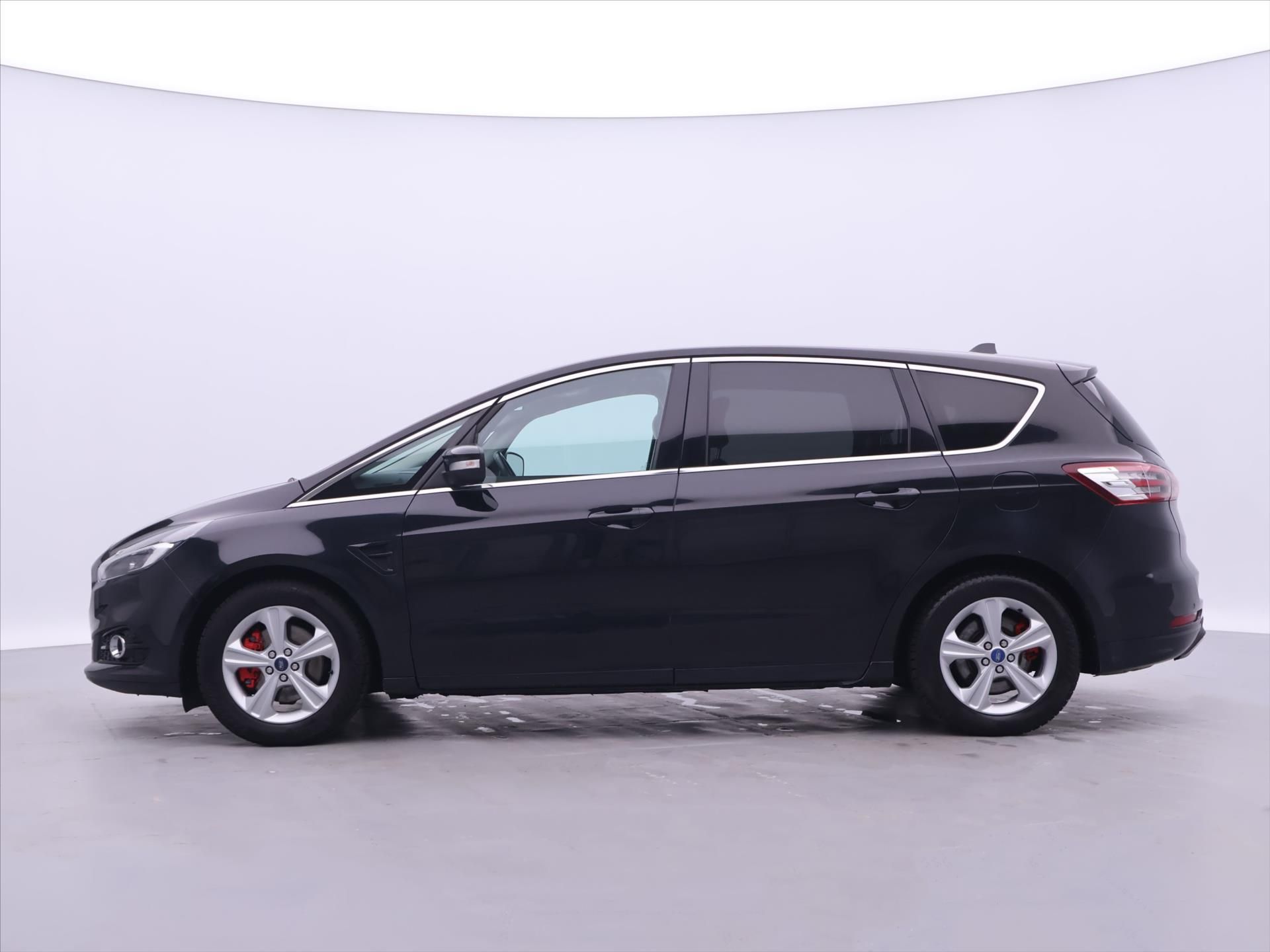 Ford S-MAX, 2,0 TDCi 110kW Aut. Titanium - fotka 4