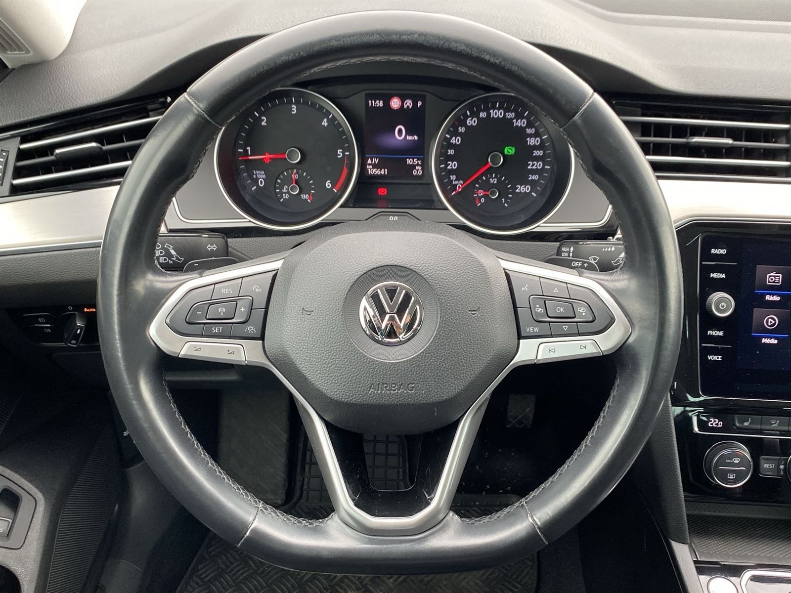 Volkswagen Passat, 2.0 TDI DSG - fotka 6