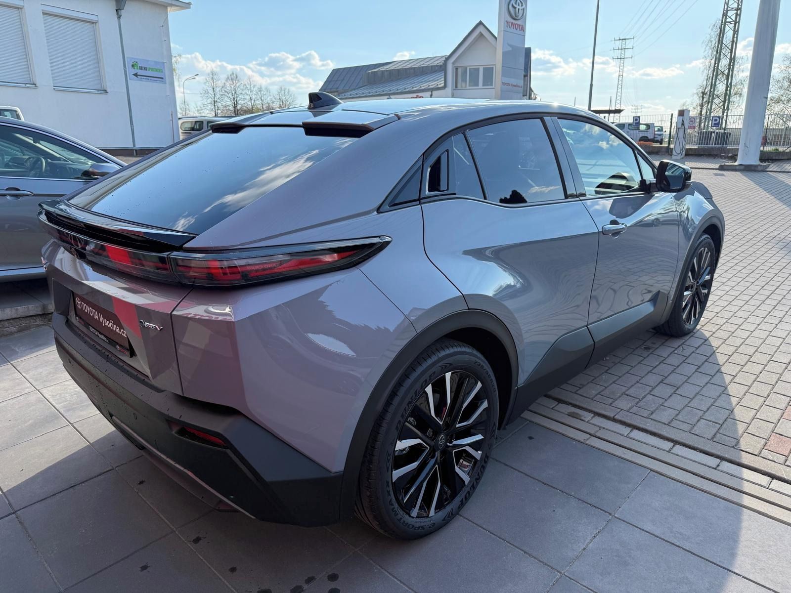 Toyota C-HR, Style Dynamic 77kWh 224PS - fotka 5