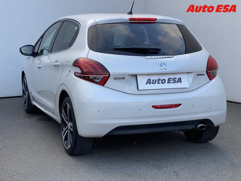Peugeot 208, 1.2PT,GT Line,navi - fotka 6