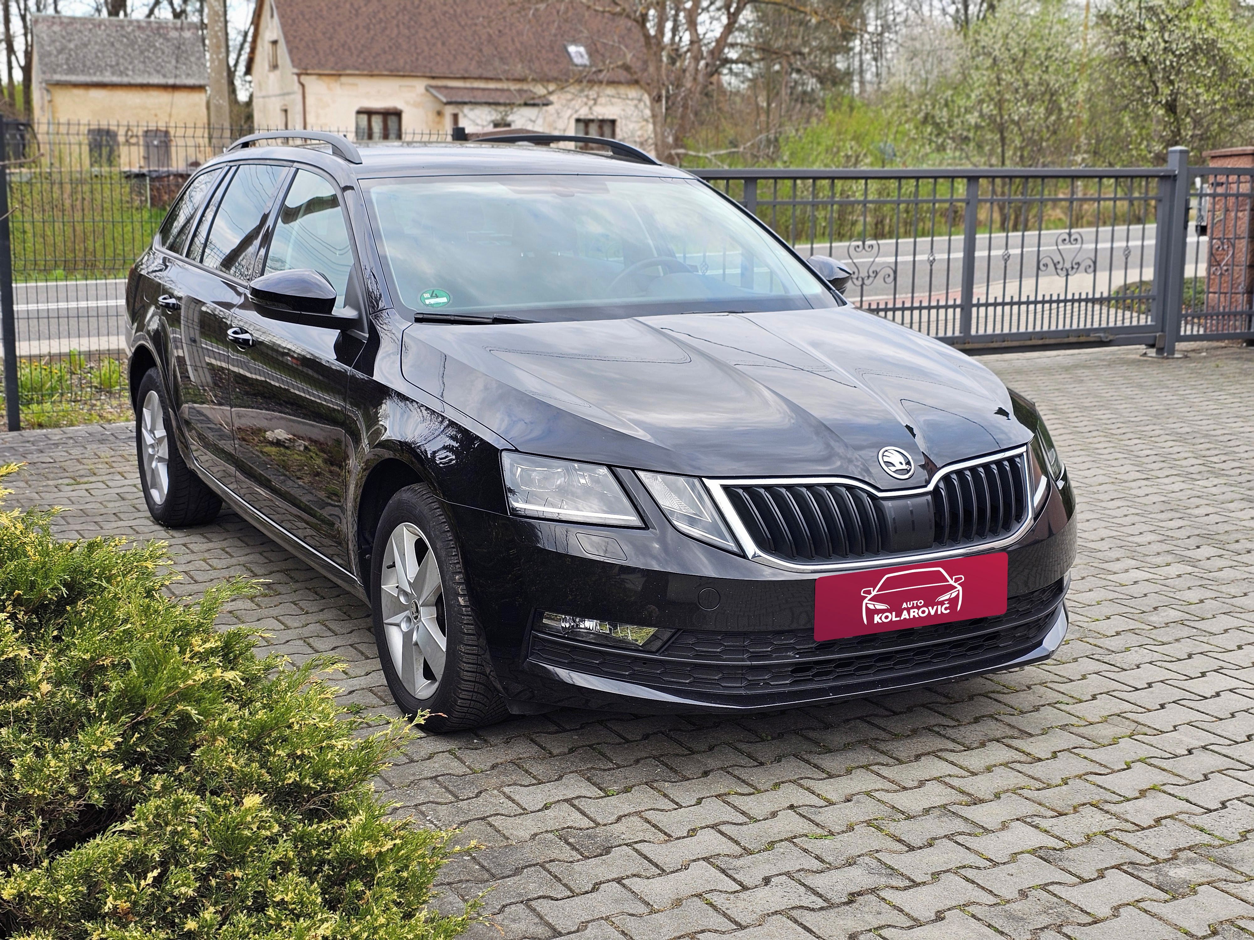 Škoda Octavia, 1.6 TDi DSG - fotka 3