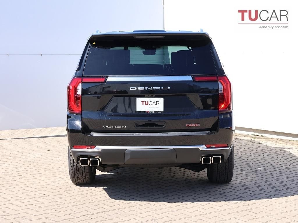 GMC Yukon, Denali 6.2 V8 - fotka 5