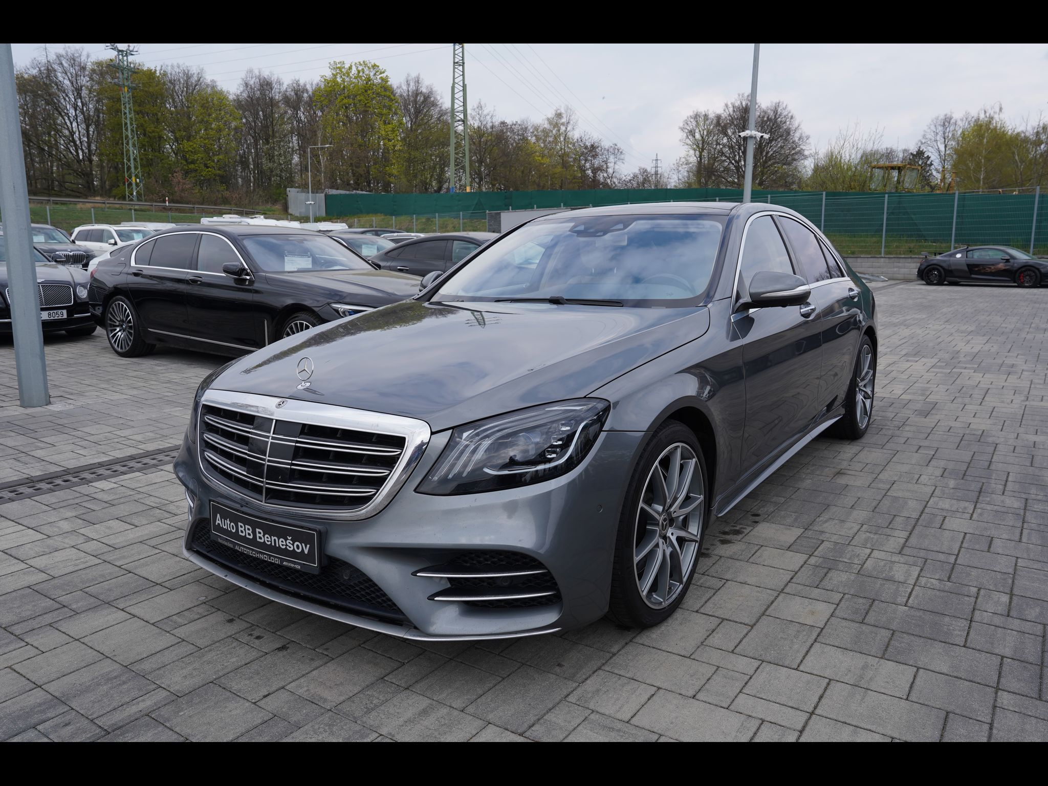 Mercedes-Benz Třídy S, S560 4Matic V8 Designo/470PS - fotka 2
