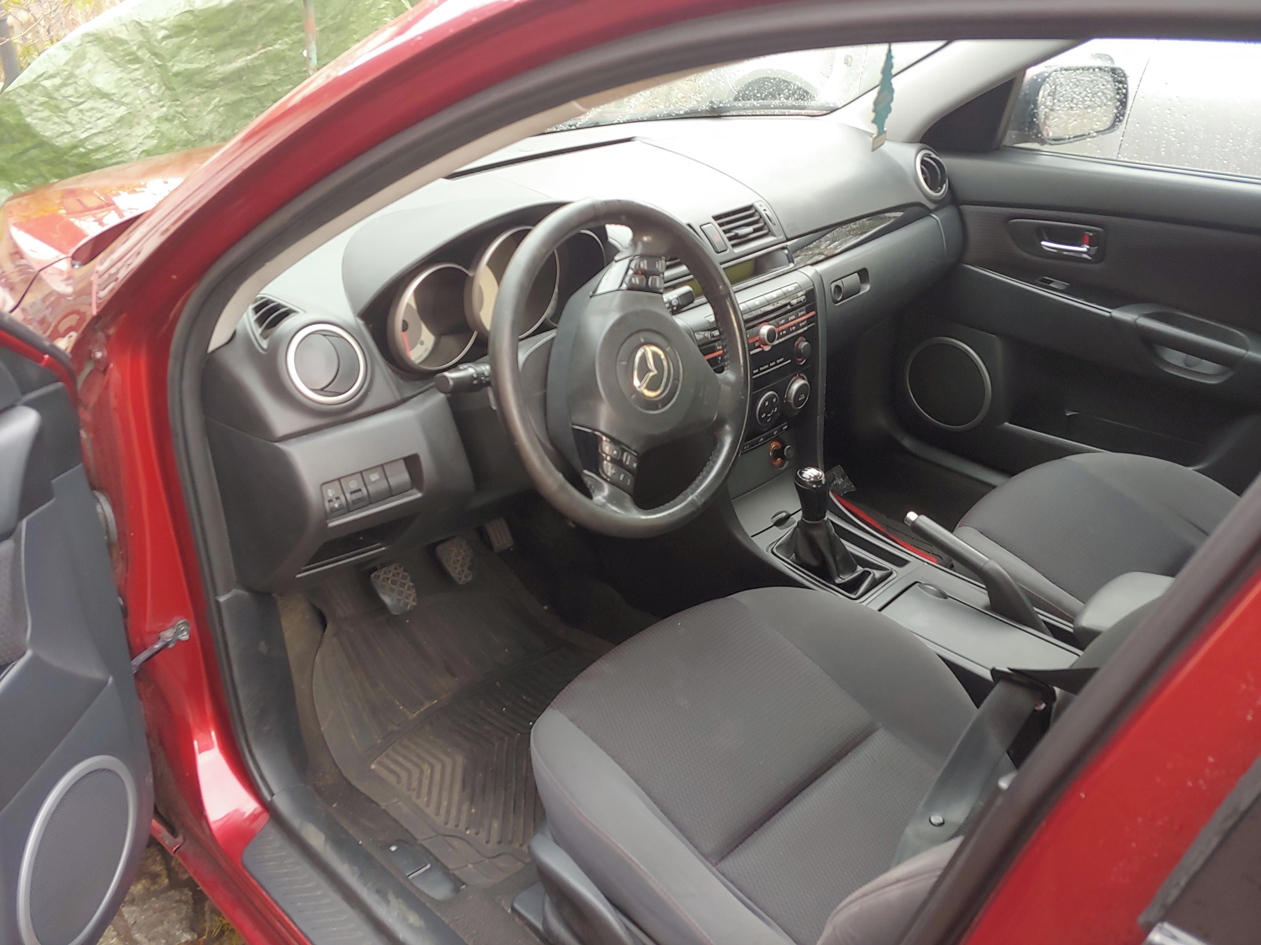 Mazda 3 - fotka 2