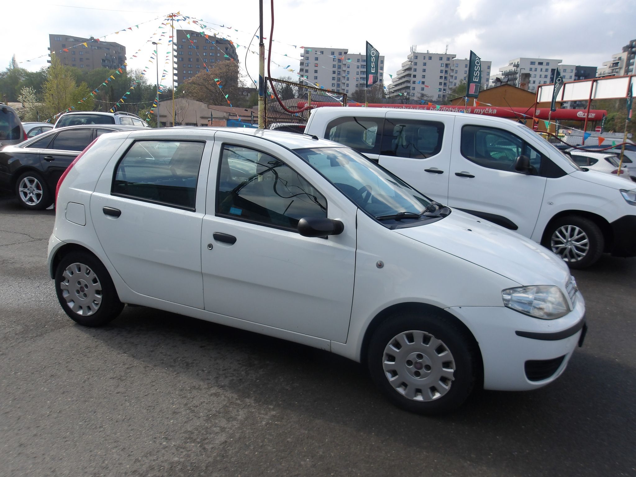 Fiat Punto, 1,4i ČR 1.MAJITELKA ! - fotka 6