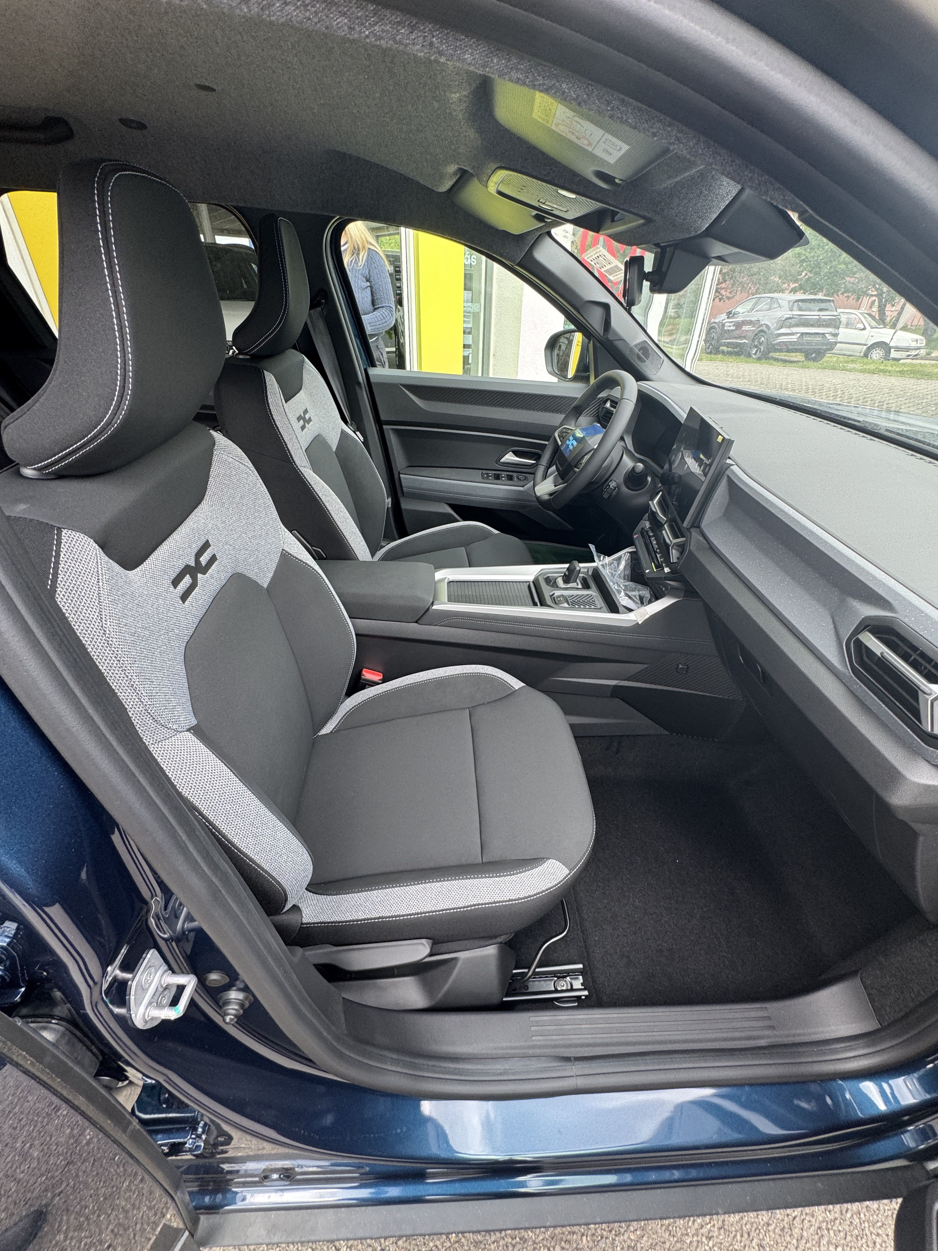 Dacia Bigster, Journey hybrid 155 - fotka 5