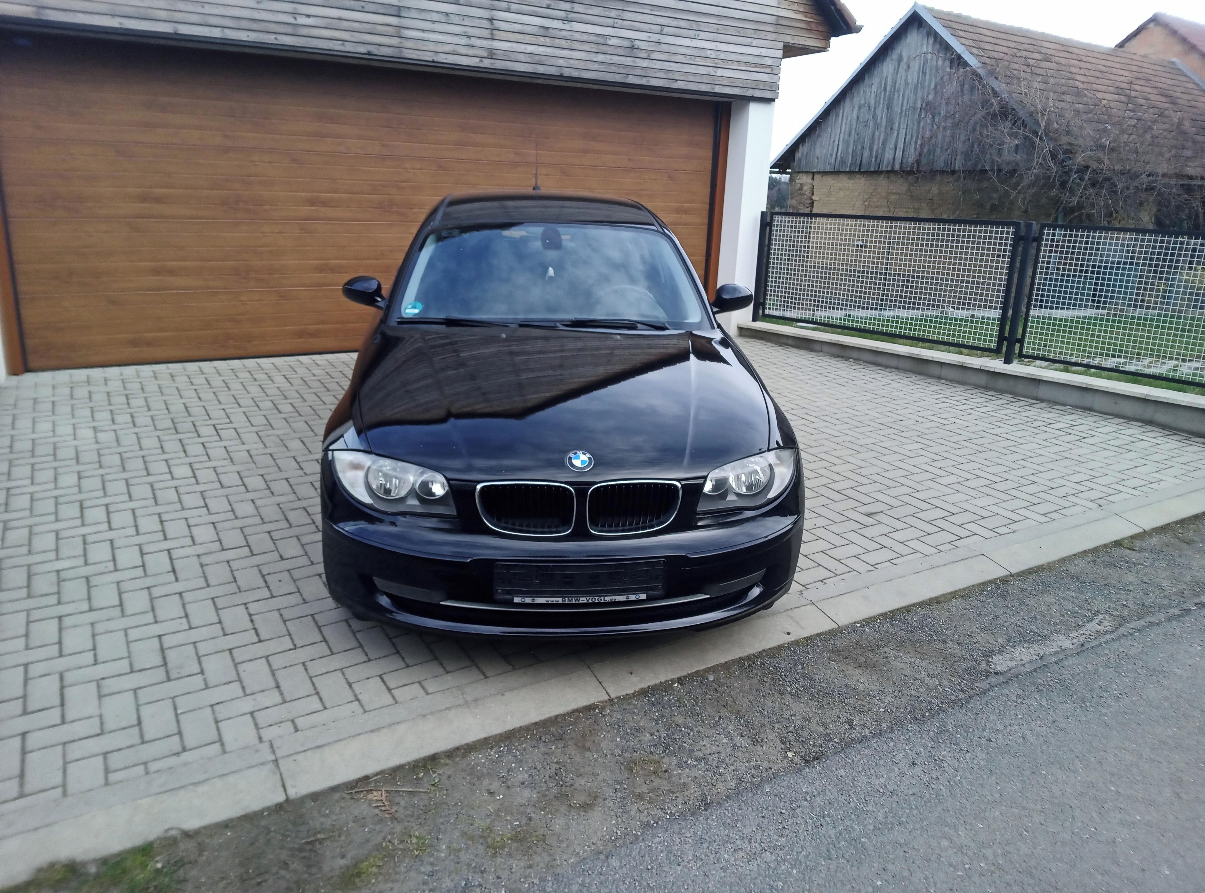 BMW Řada 1, BMW 318d