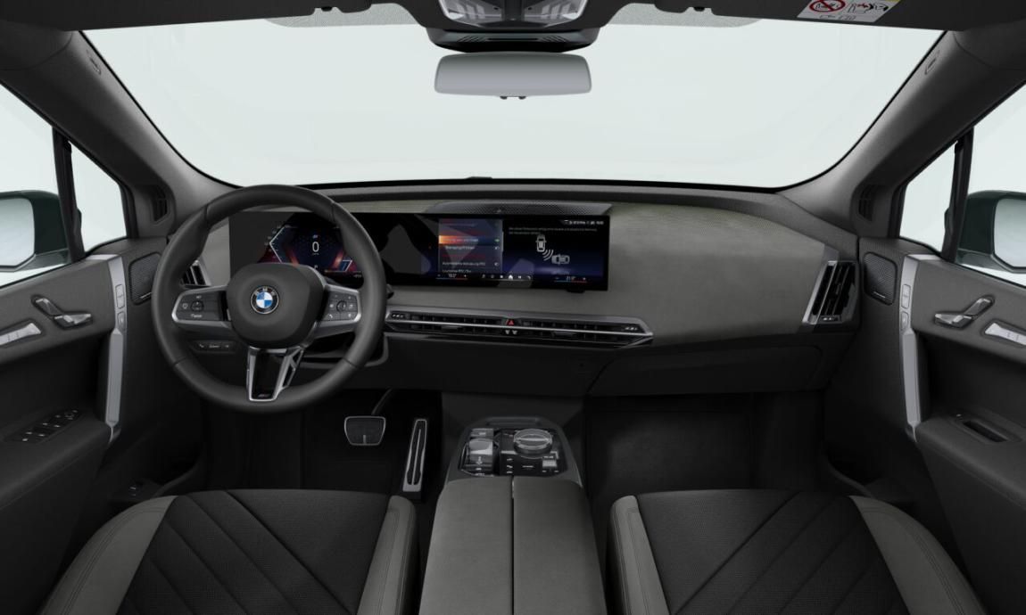 BMW iX, xDrive45 - fotka 3