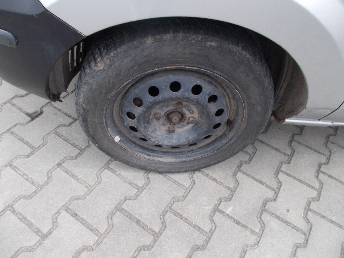 Ford Fusion, 1,4 i ČR - fotka 5