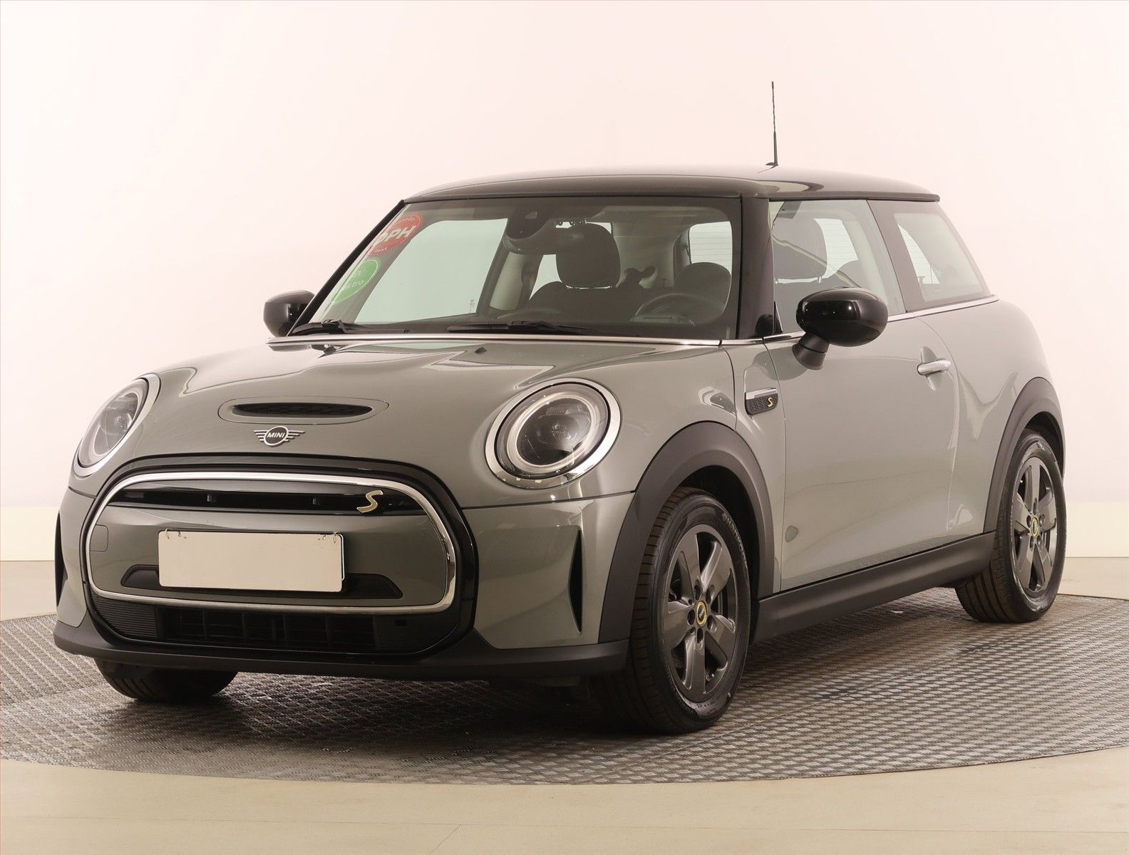 Mini, Cooper SE 32 kWh, SoH 96% - fotka 2
