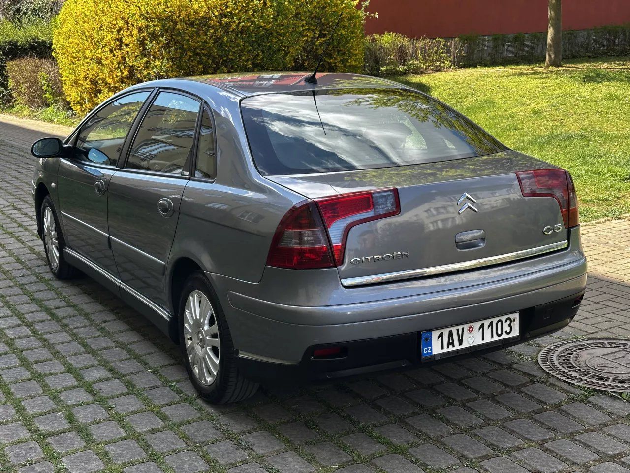 Citroën C5, 2.0 HDi 100 kW Exclusive Face - fotka 6