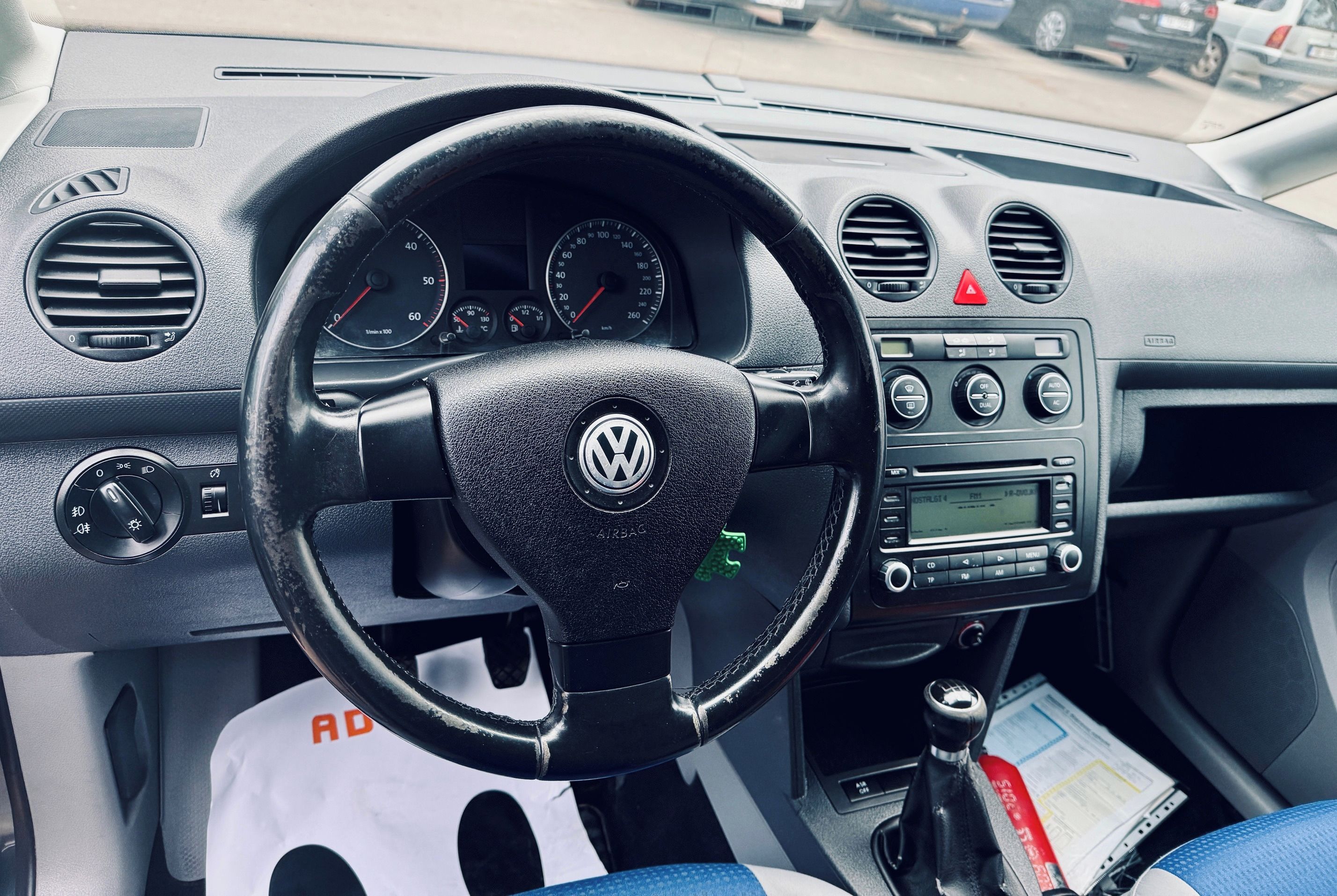 Volkswagen Caddy - fotka 2