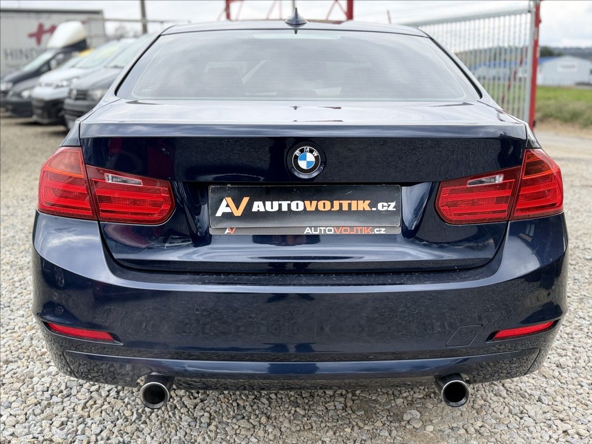 BMW Řada 3, 335i xDrive AUTOMAT 225kW - fotka 6