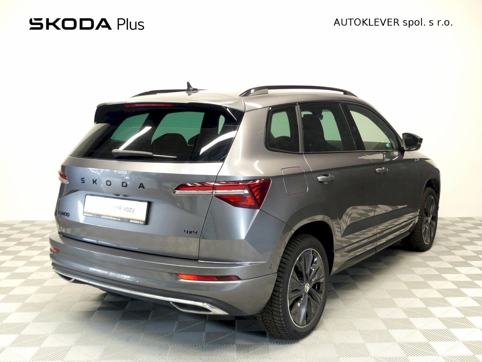 Škoda Karoq, SportLine DSG 4x4 2.0TSI 140kW - fotka 2