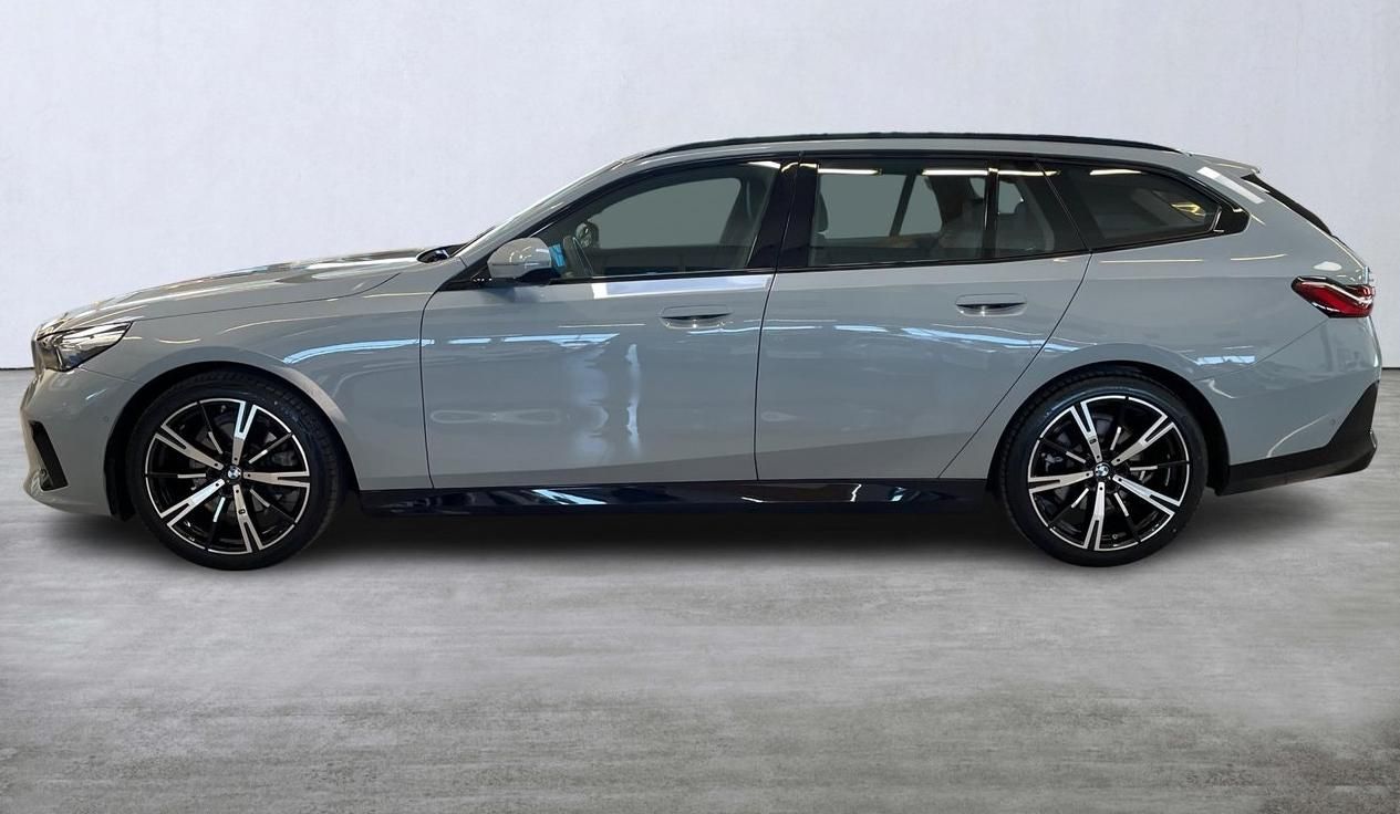 BMW Řada 5, 520d AWD Touring MSport h/k - fotka 3