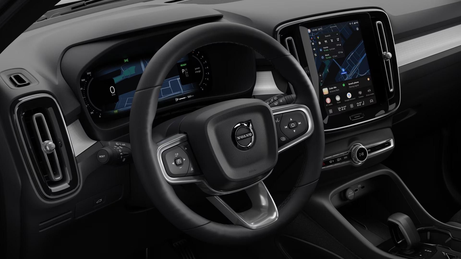 Volvo XC40, B3 AUT DARK PLUS - fotka 4