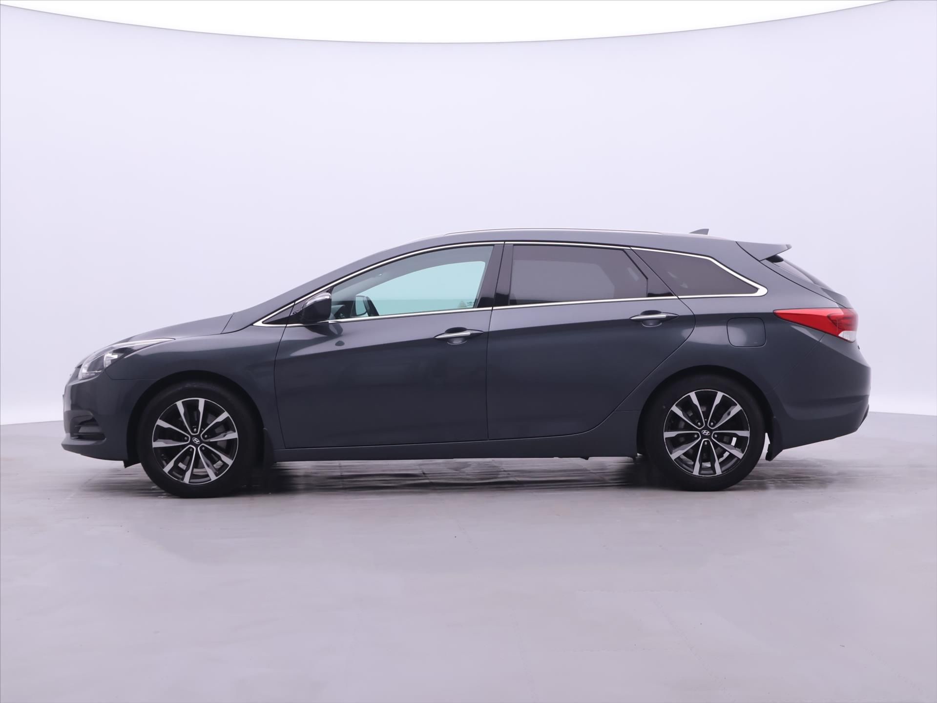 Hyundai i40, 1,7 CRDi 104 kW CZ Aut.klima - fotka 4