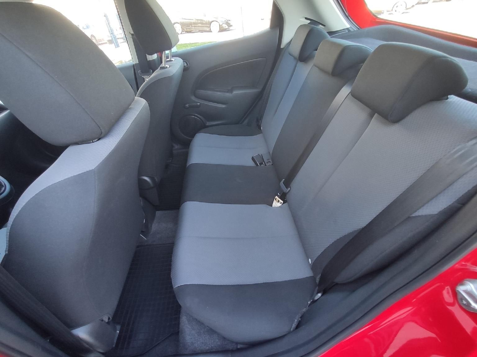 Mazda 2, 1.35i 16V nové CZ - fotka 5