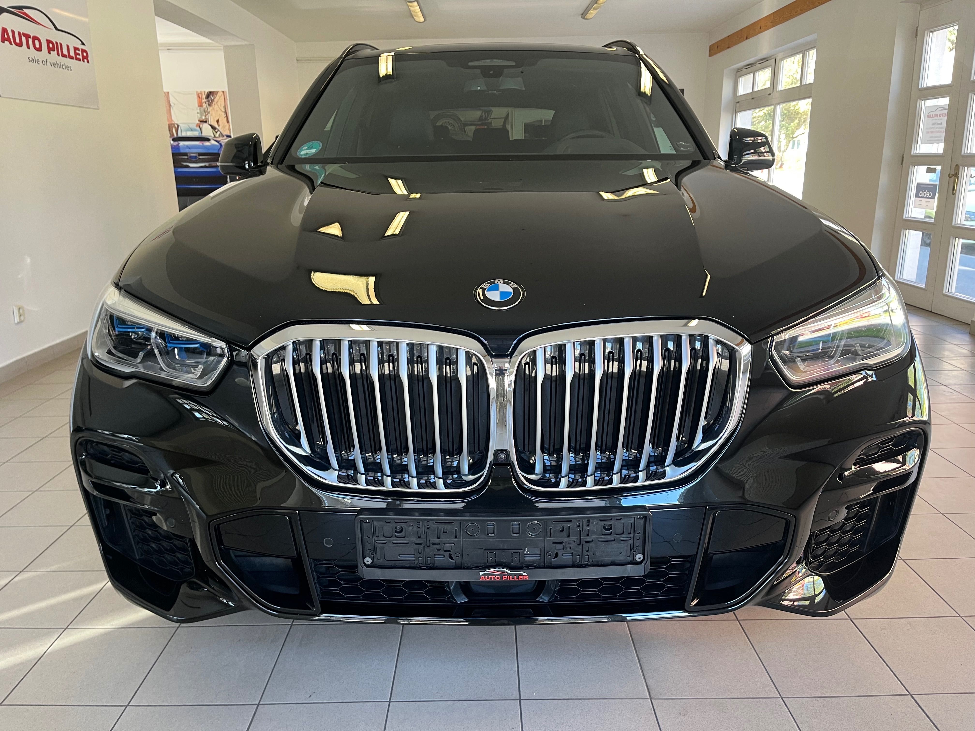 BMW X5, xDrive30d M-Sport - fotka 2