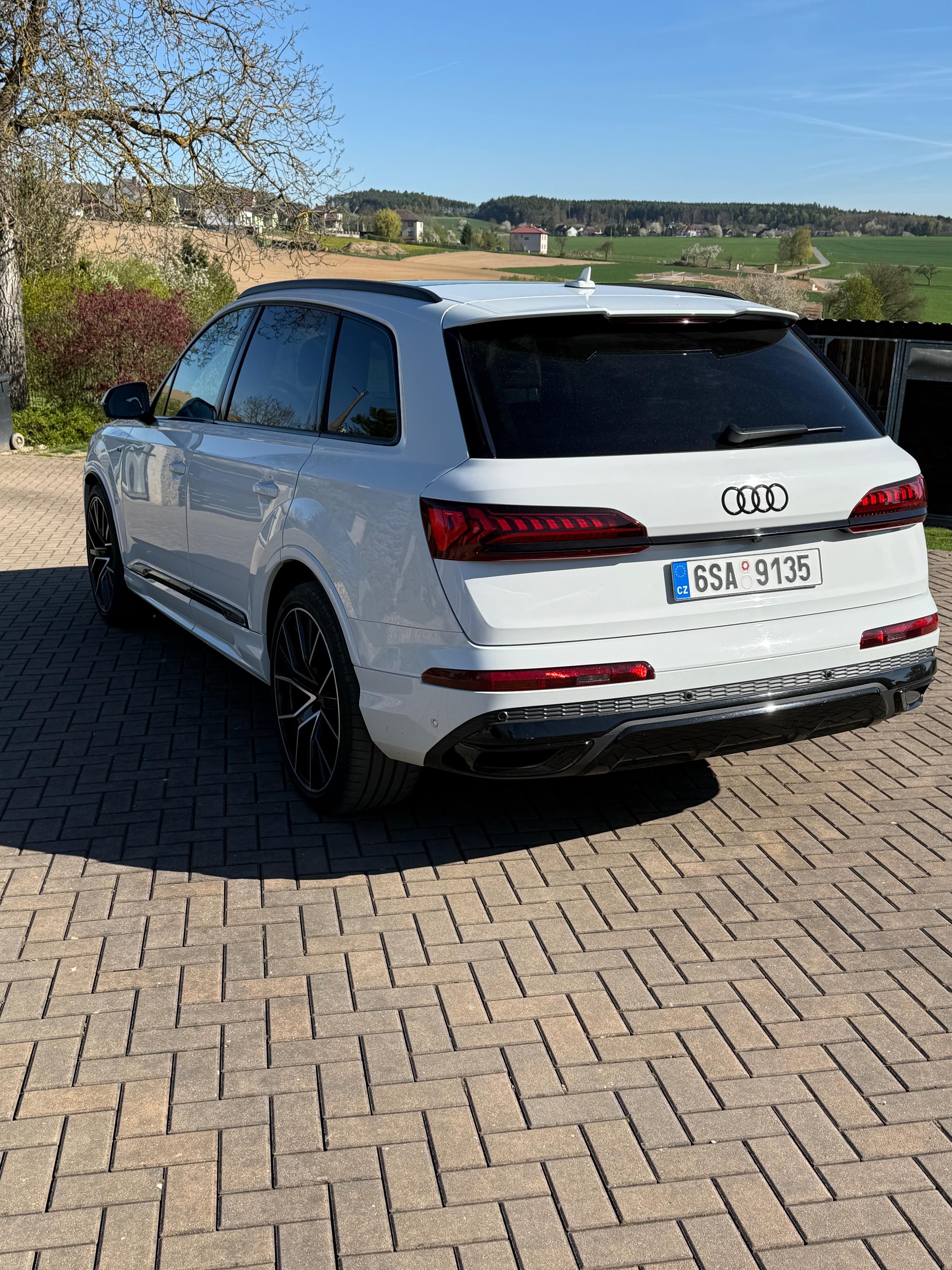 Audi Q7, 55TSFI mild hybrid - fotka 4