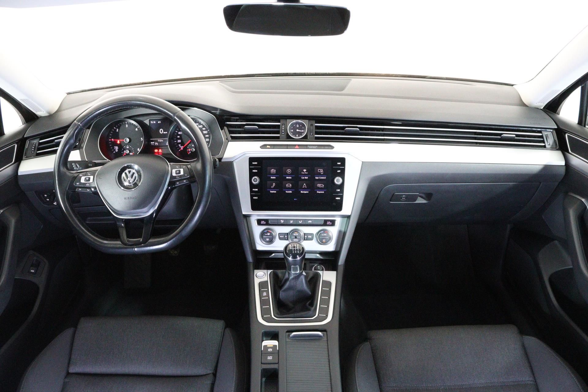 Volkswagen Passat, VARIANT COMFORTLINE 2,0 TDI - fotka 5