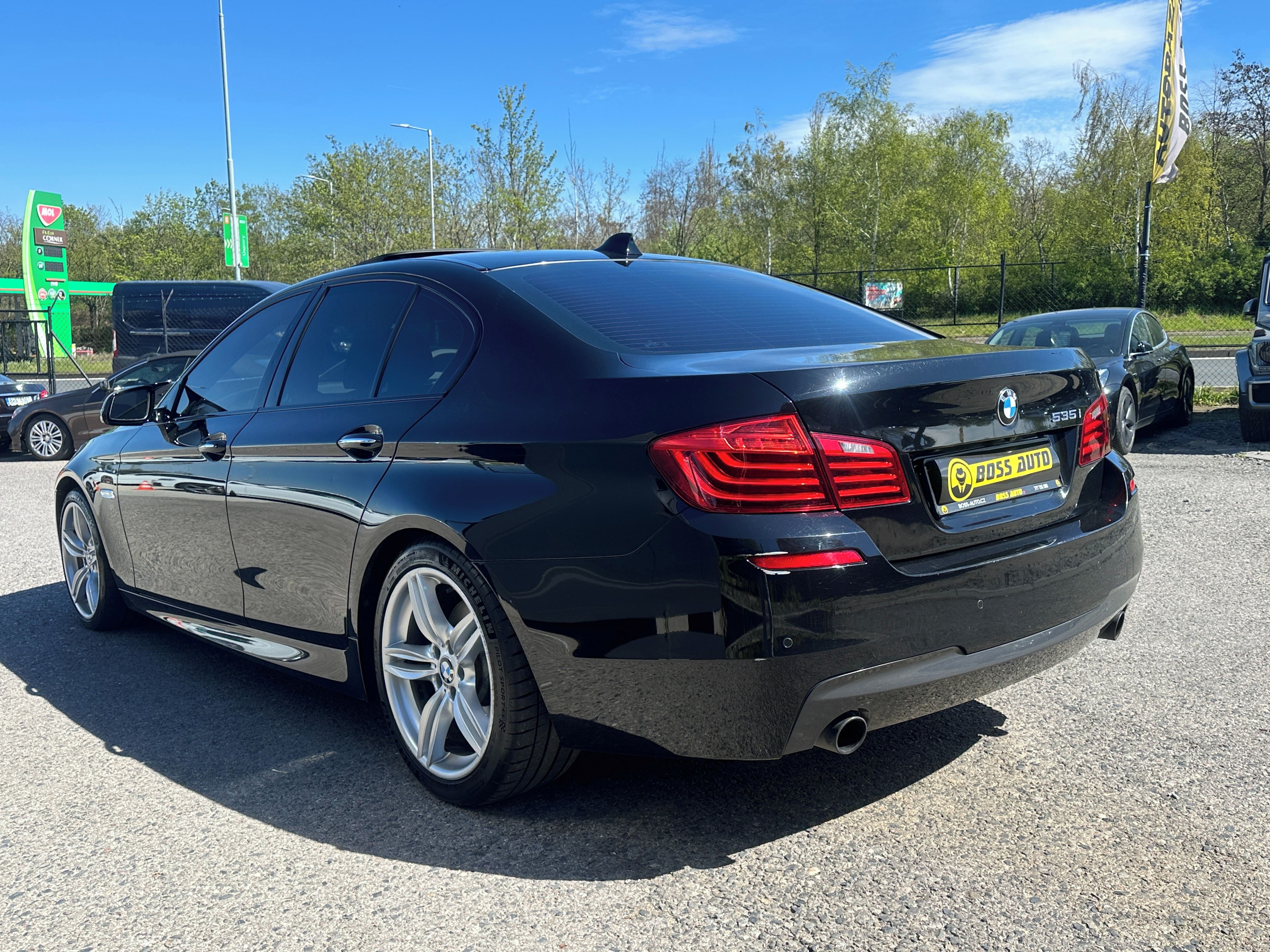 BMW Řada 5, BMW 535I 2014 - fotka 4