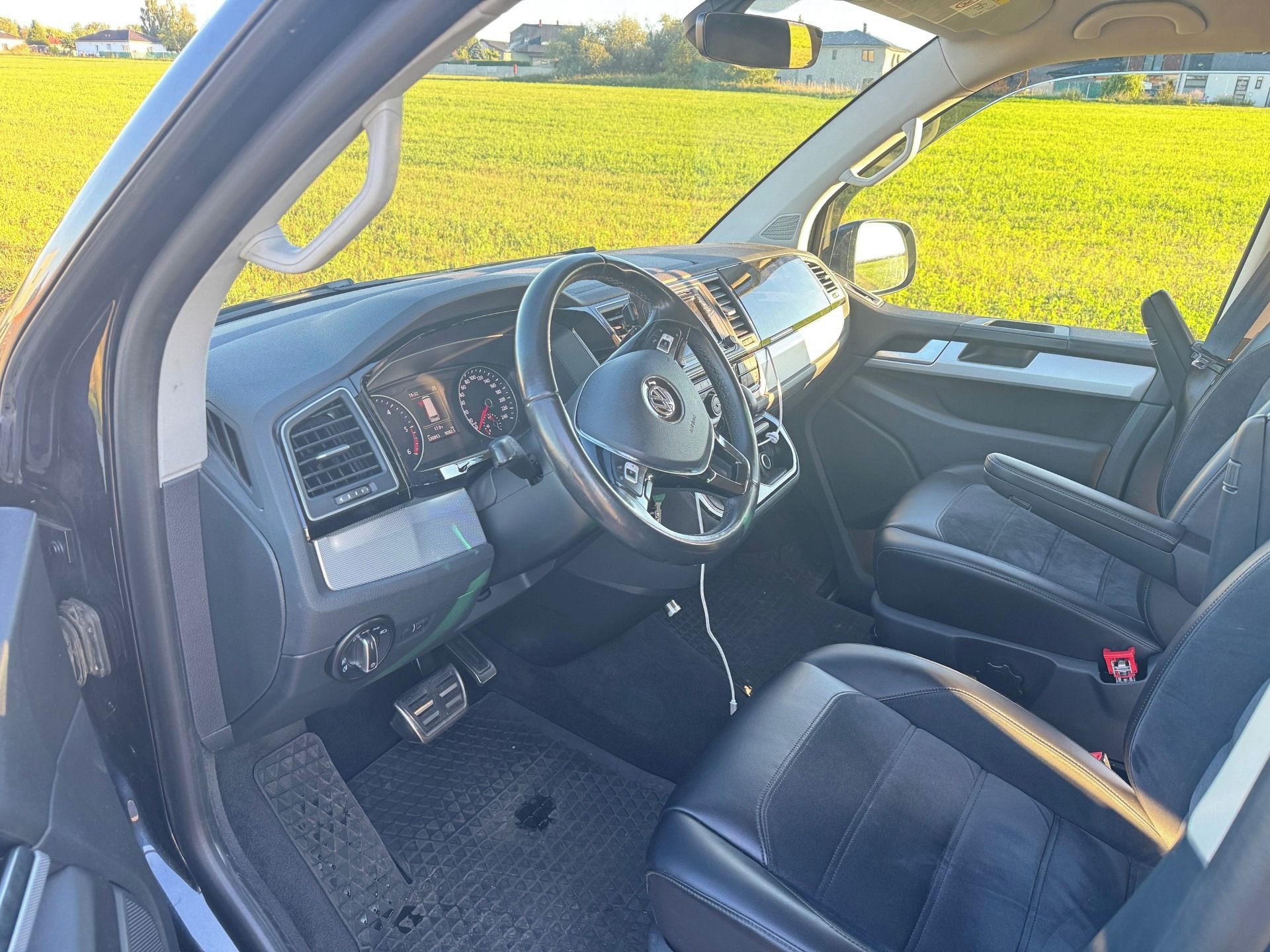 Volkswagen Multivan, VW Multivan T6 TDi 2.0, 147kW - fotka 3