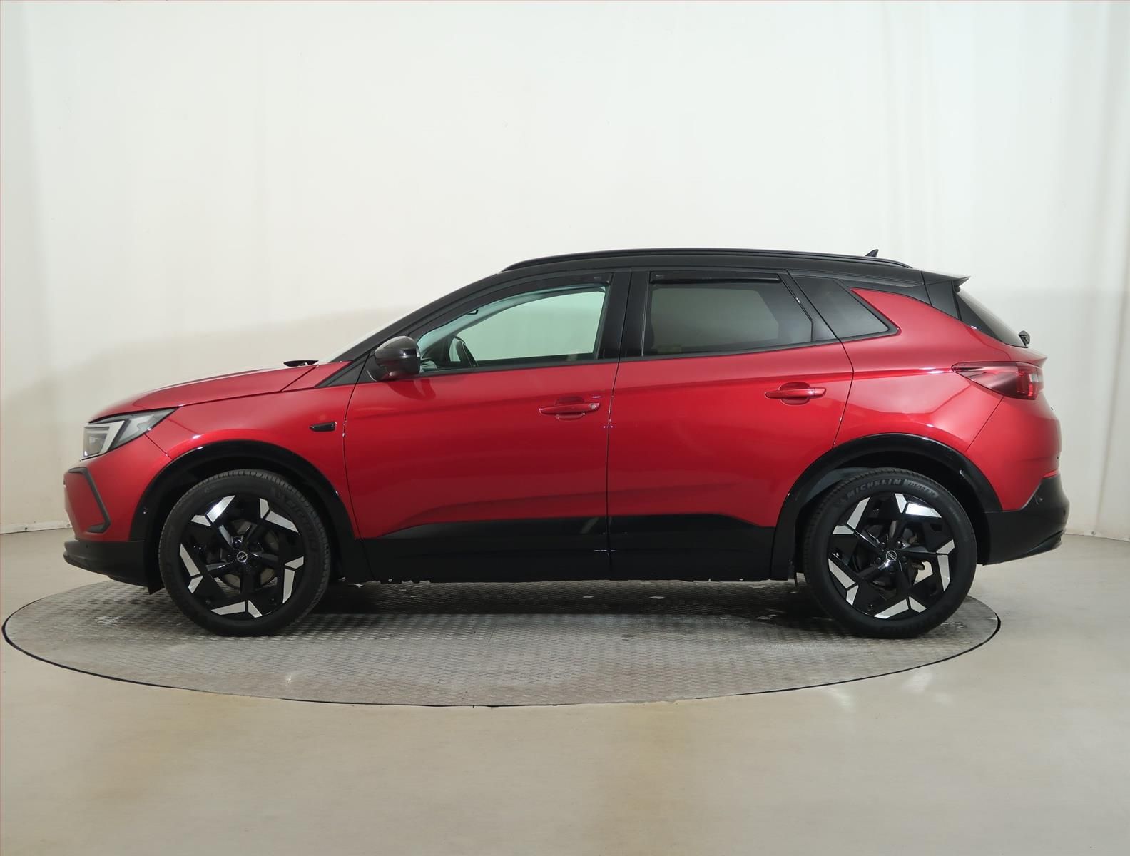 Opel Grandland, 1.5 CDTI, GS Line, Automat - fotka 3