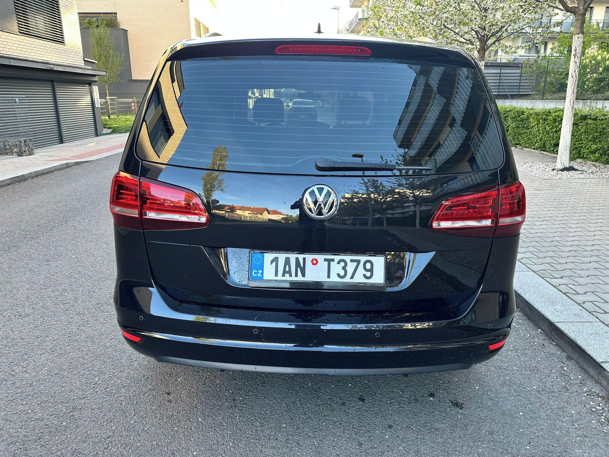 Volkswagen Sharan, 2.0 TDI 110kW DSG TAŽNÉ BIXEN. - fotka 6
