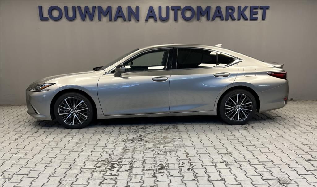 Lexus ES 300h, 300H 2,5 HEV LIMITED EDITION - fotka 3