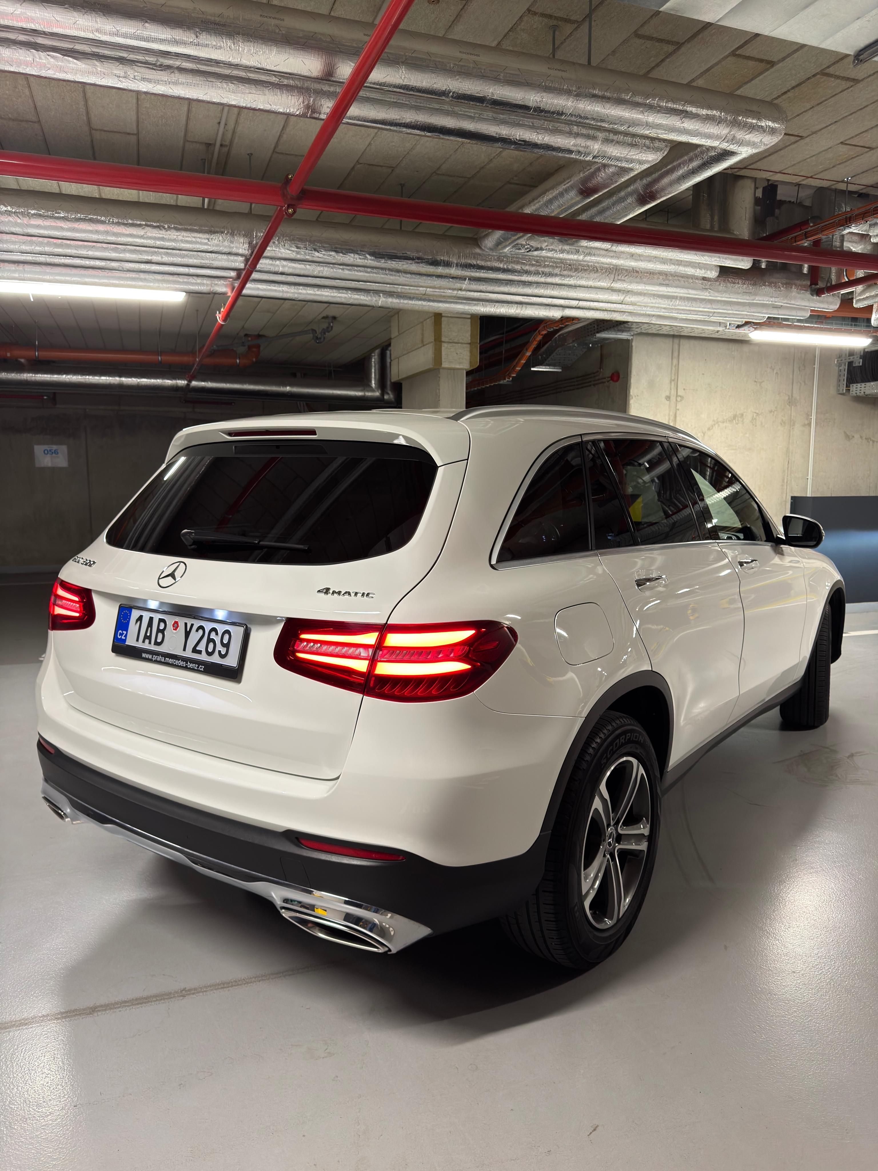 Mercedes-Benz GLC, 300 4MATIC, 1. majitel ČR - fotka 5