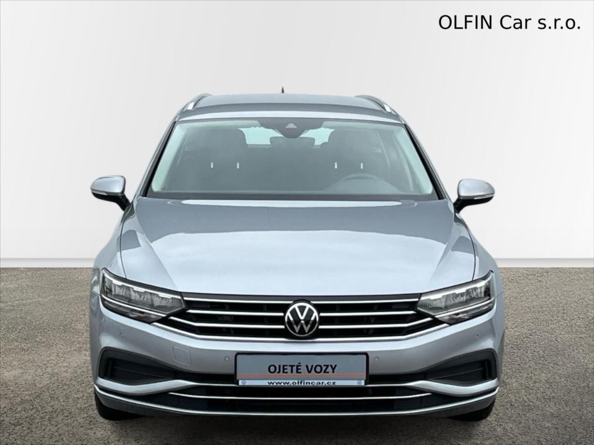 Volkswagen Passat Variant, 1,5 TSi 110kW BUSINESS  B8 - fotka 4