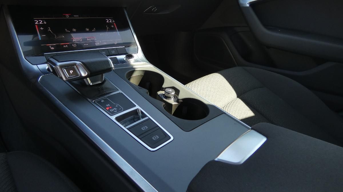 Audi A6 Avant, 40 TDI Quattro S tronic - fotka 6