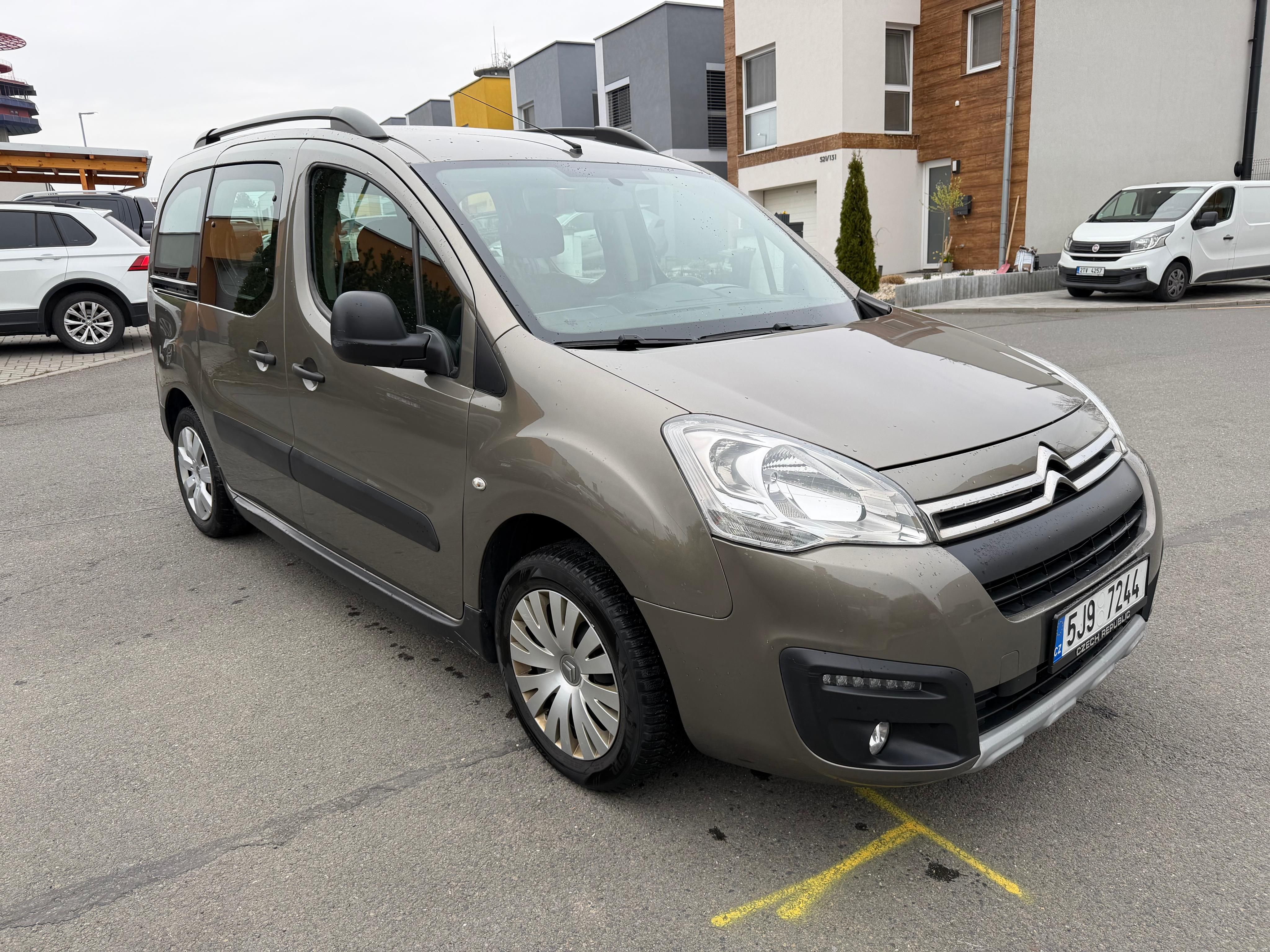 Citroën Berlingo, 1.6HDI Multispace 73kW, ČR - fotka 2