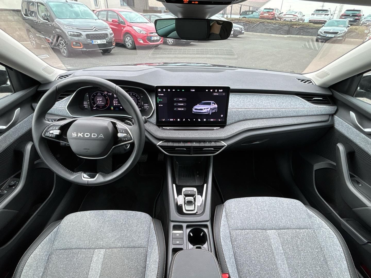 Škoda Octavia, 1.5 TSI / 110 kW Top Selection - fotka 5
