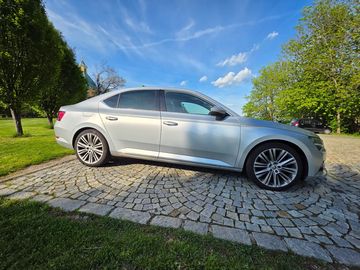 Škoda Superb L&K