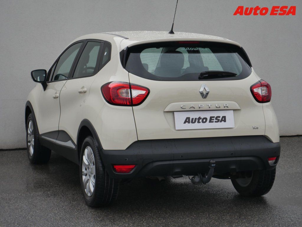 Renault Captur, 0.9TCe,ČR,autoAC,temp - fotka 6