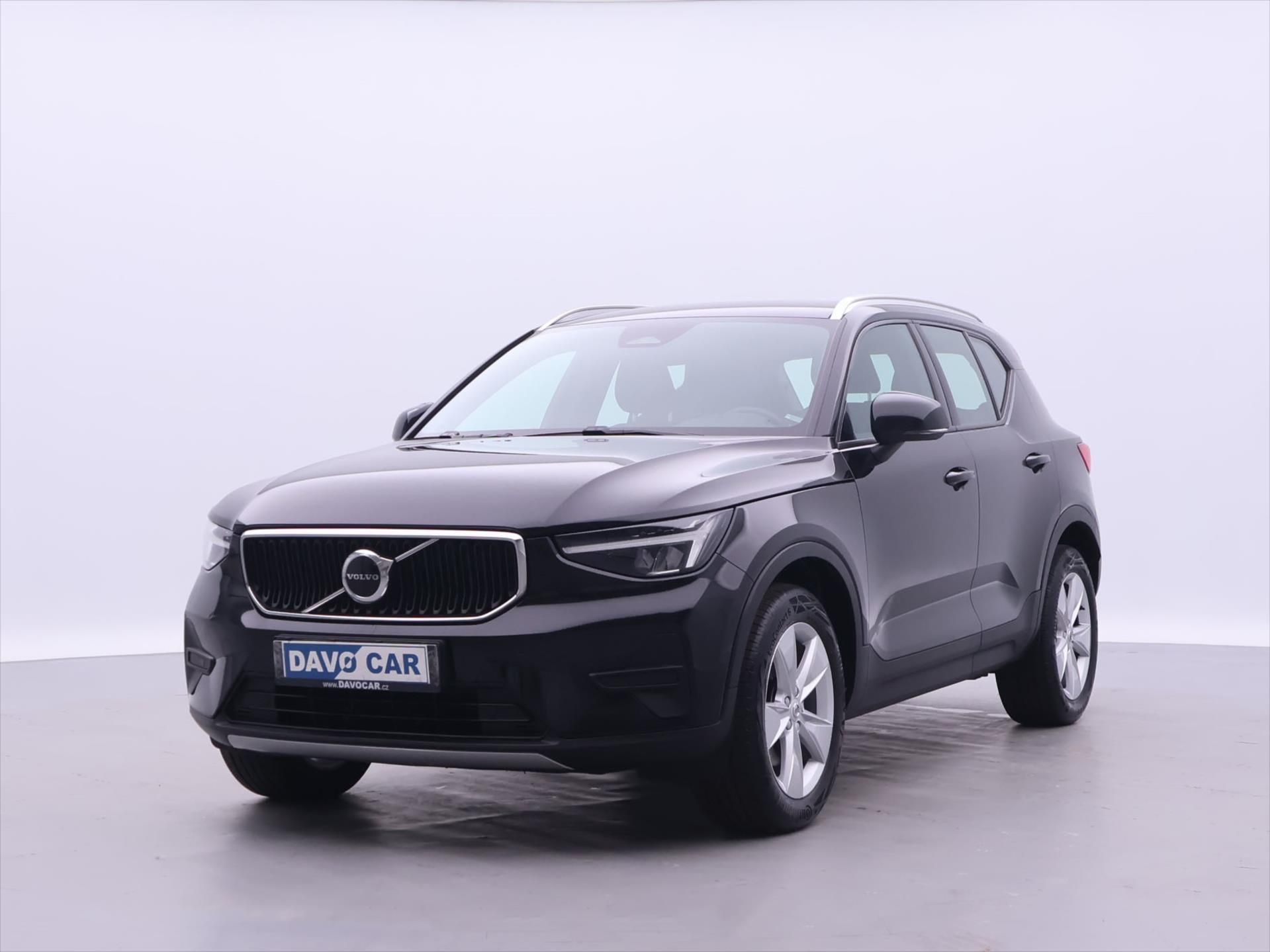Volvo XC40, 2,0 B3 120kW Core DCT CZ Záruk - fotka 3