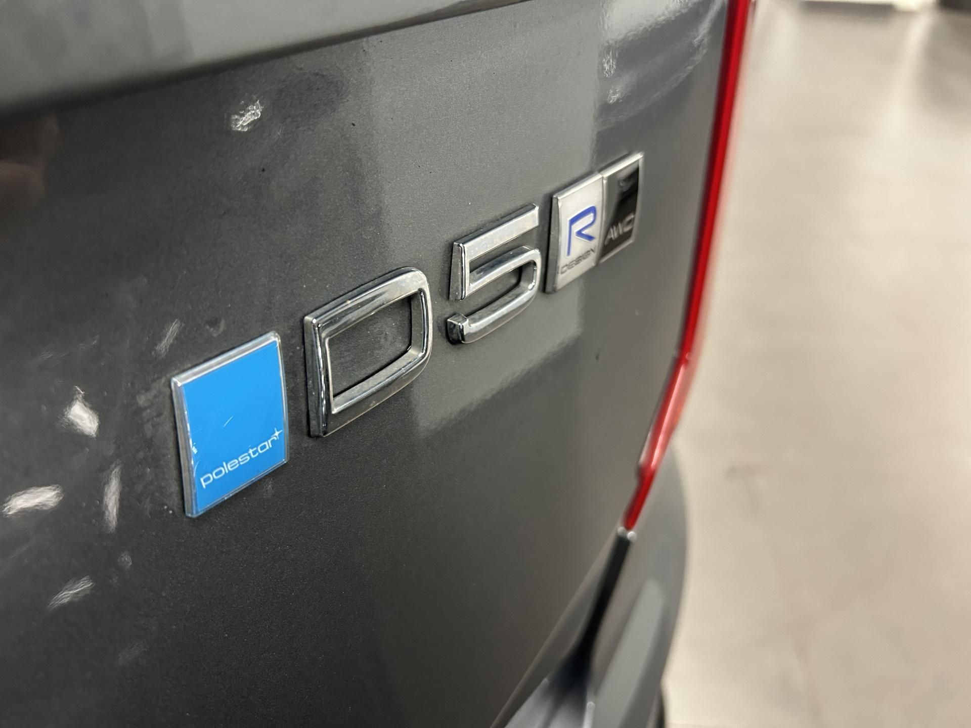 Volvo XC90, D5 AWD R-Design Drive-E - fotka 6