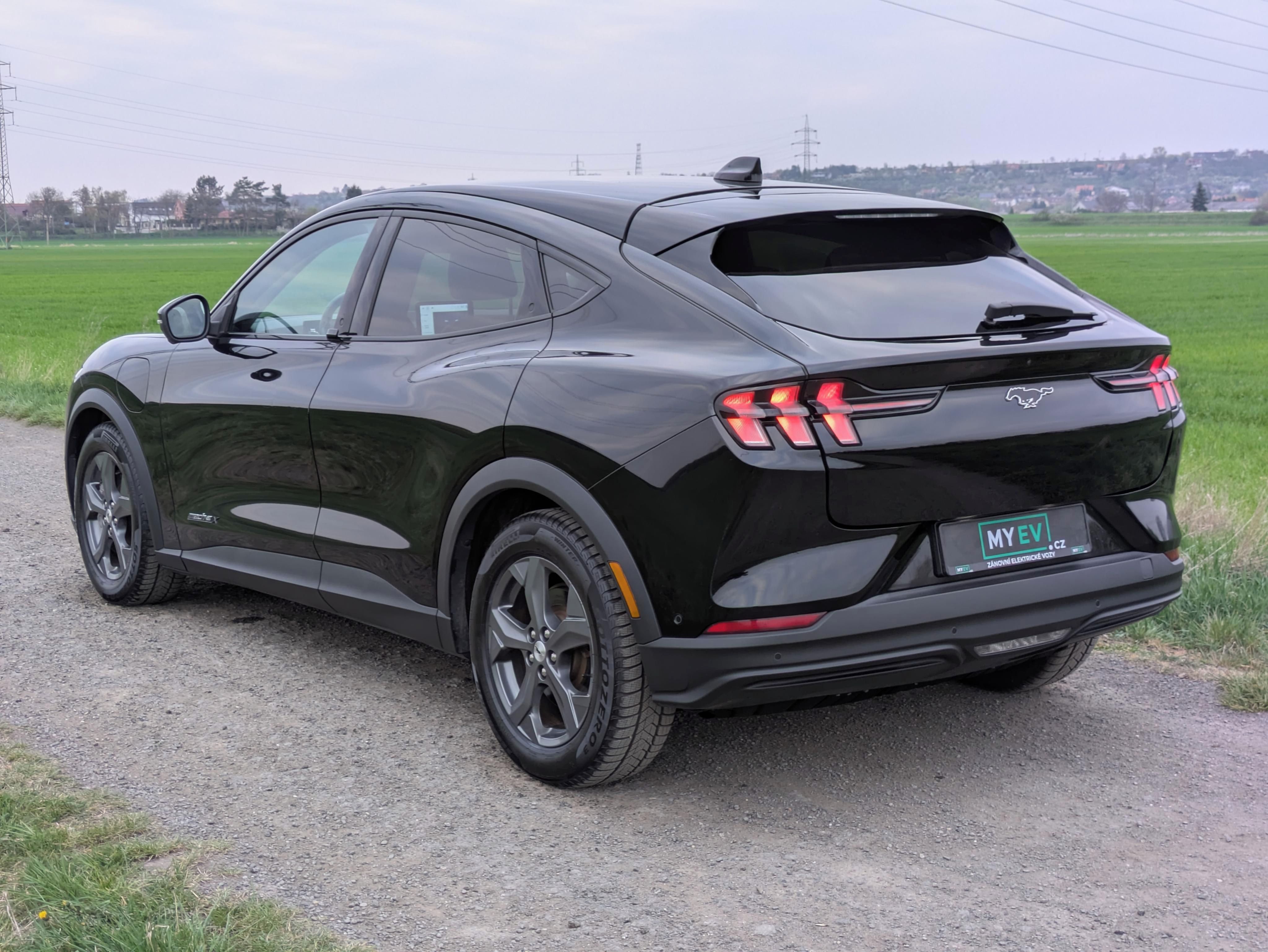 Ford Mustang Mach-E, 99kWh, EXTENDED RANGE RWD - fotka 5