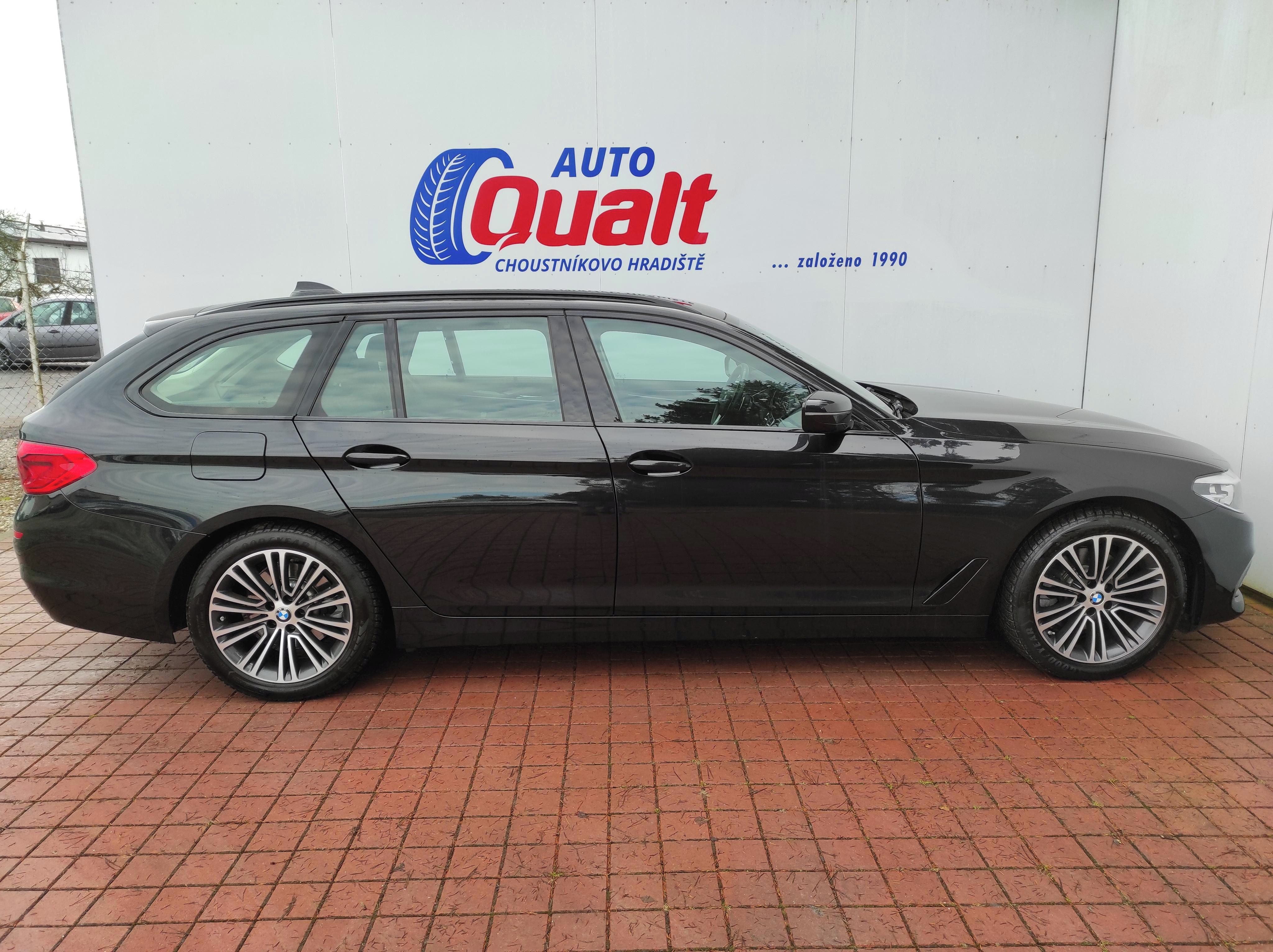 BMW Řada 5, 520d xDrive Sportline ČR - fotka 5