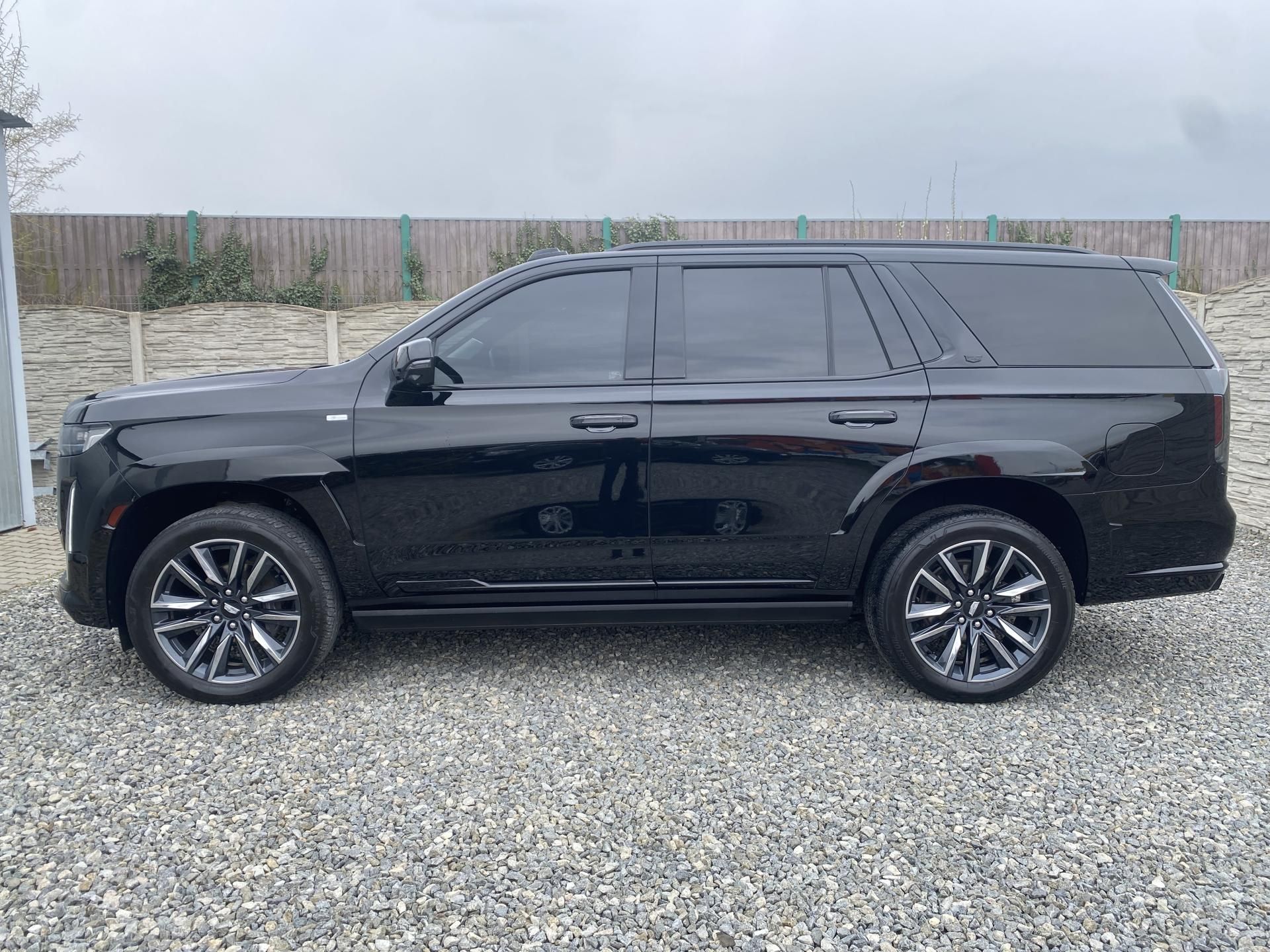 Cadillac Escalade, 6.2i V8 430PS FULL 46TKM TOP!! - fotka 5